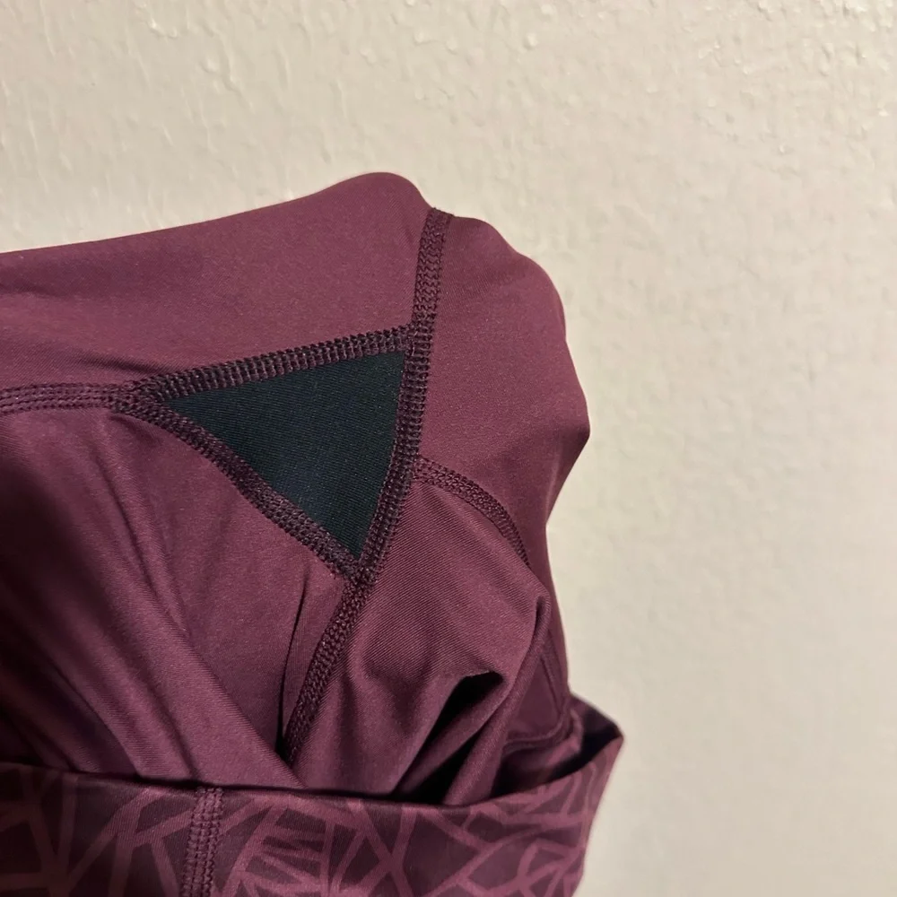 Lululemon High Times Pants Leggings Size‎ 6 Posey Rose Bordeaux Luxtreme